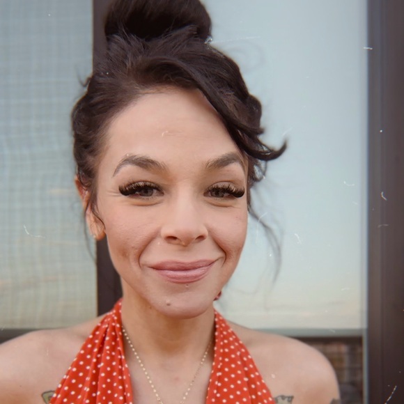 Meet your Posher, Lucy - Picture 2 of 2